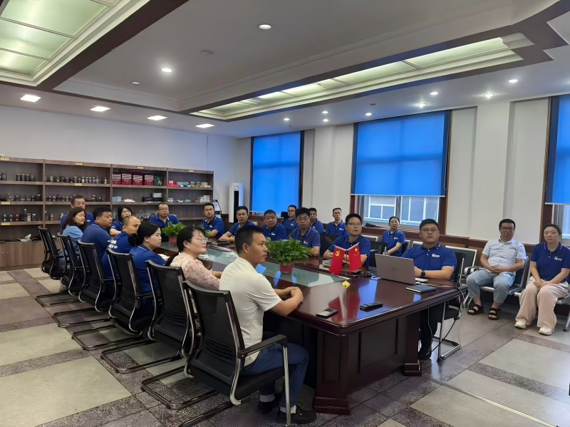 閱兵精神激勵瑞賽克公司主管經理砥礪前行